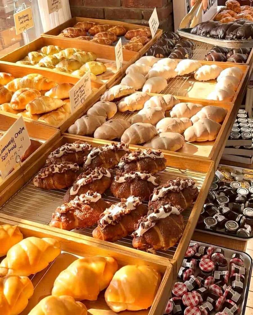 ARTIST BAKERY