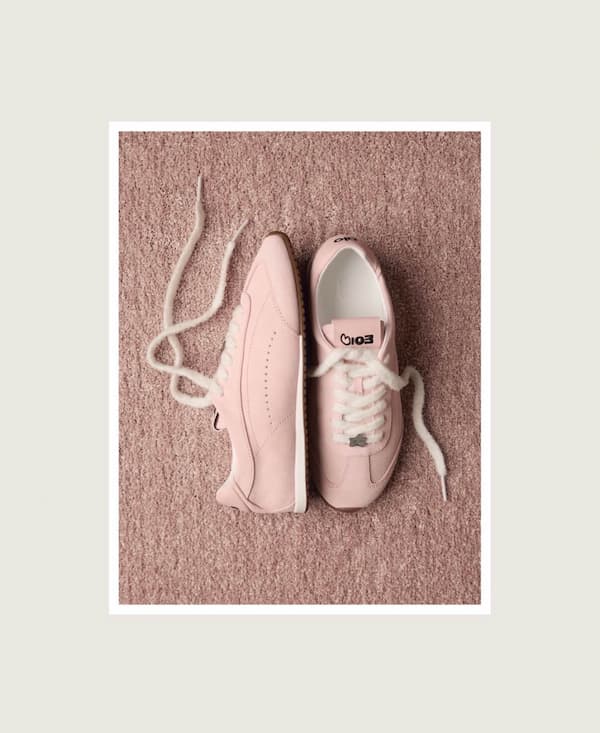 AloYoga×JISOOコラボ