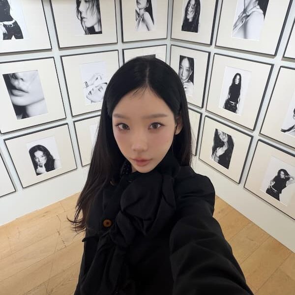 TAEYEON10th01-600x600.jpg