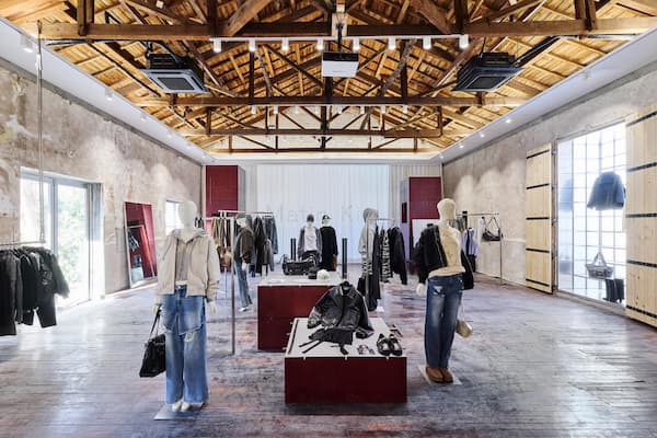 Matin Kim 聖水フラッグシップストア