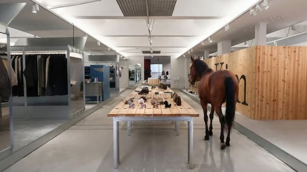 Matin Kim 聖水フラッグシップストア