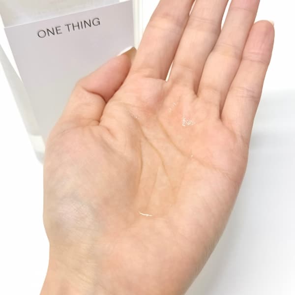 ナイアシンアミド10% 化粧水のテクスチャー