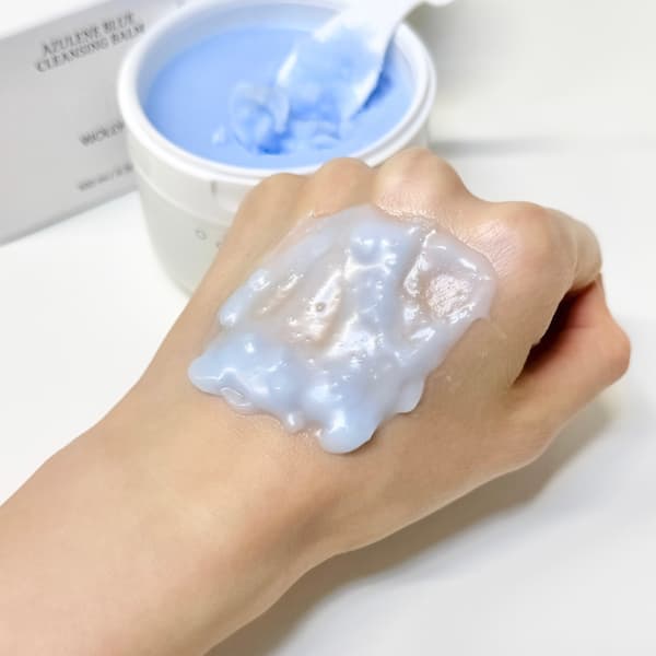 WOLLYOアズレンブルークレンジングバーム