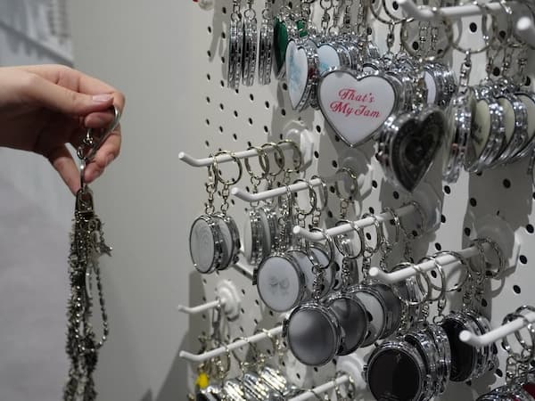 体験型フラッグシップストア