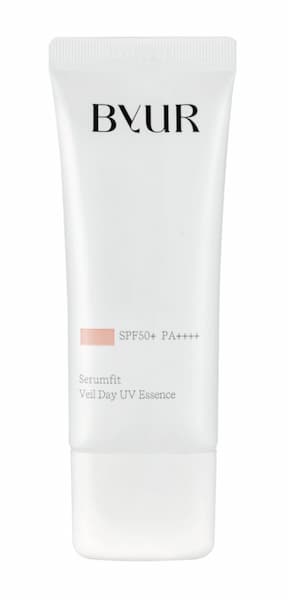 ByUR セラムフィット ヴェール デイ UV エッセンス